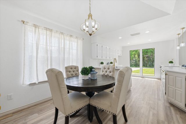 517 E Beady Road, Arlington, TX 76006