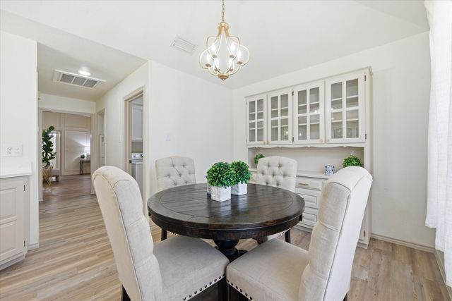 517 E Beady Road, Arlington, TX 76006