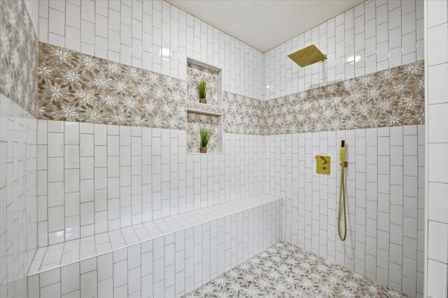 517 E Beady Road, Arlington, TX 76006