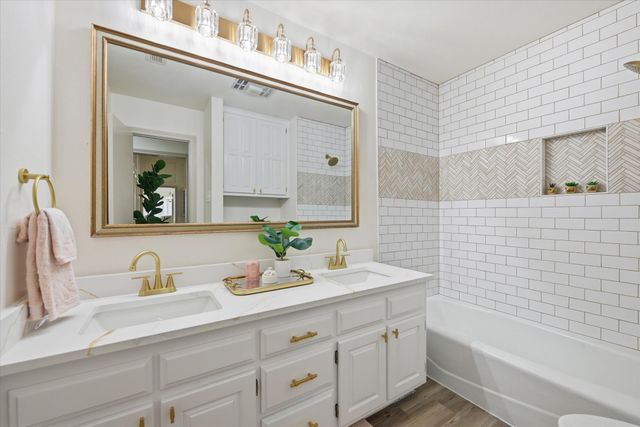 517 E Beady Road, Arlington, TX 76006