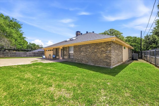 517 E Beady Road, Arlington, TX 76006