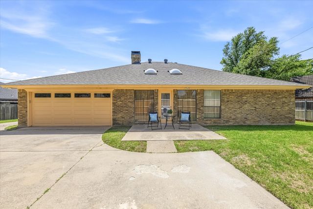 517 E Beady Road, Arlington, TX 76006
