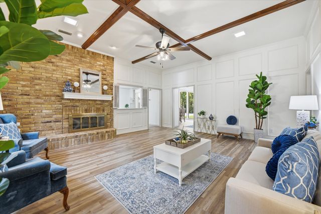 517 E Beady Road, Arlington, TX 76006