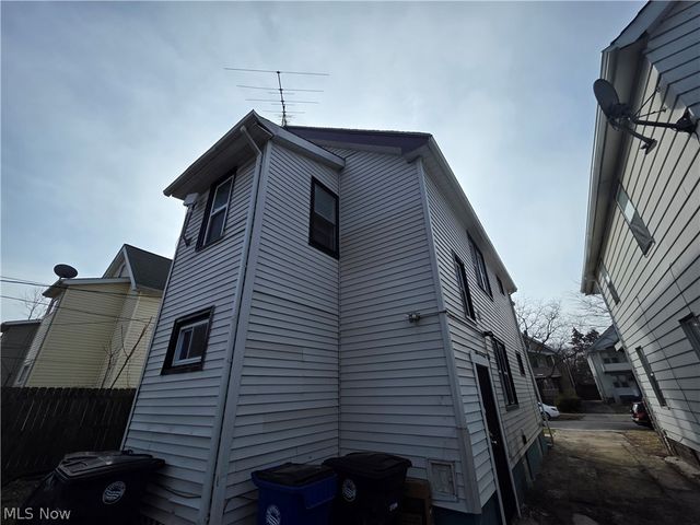 513 E 143rd Street, Cleveland, OH 44110