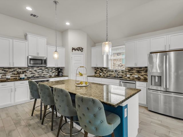 916 Monarch Lane, Celina, TX 75009