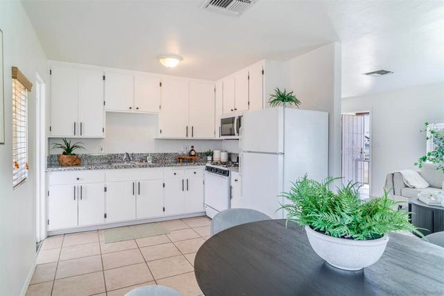 260 E St, Chula Vista, CA 91910