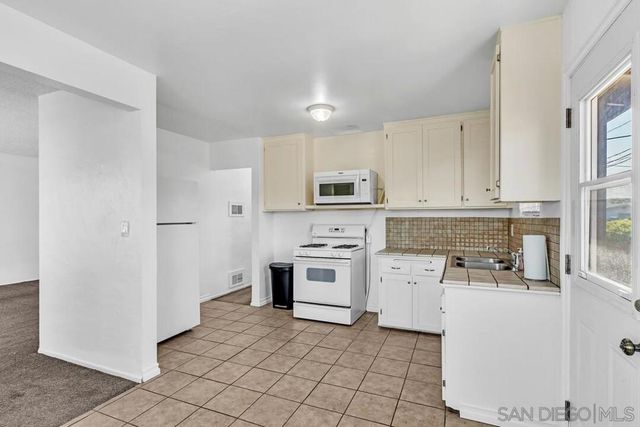 260 E St, Chula Vista, CA 91910