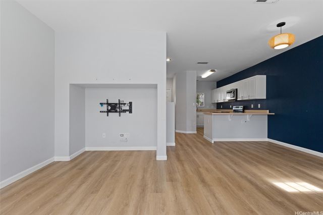91-1055 Kaimalie Street 2N3, Ewa Beach, HI 96706