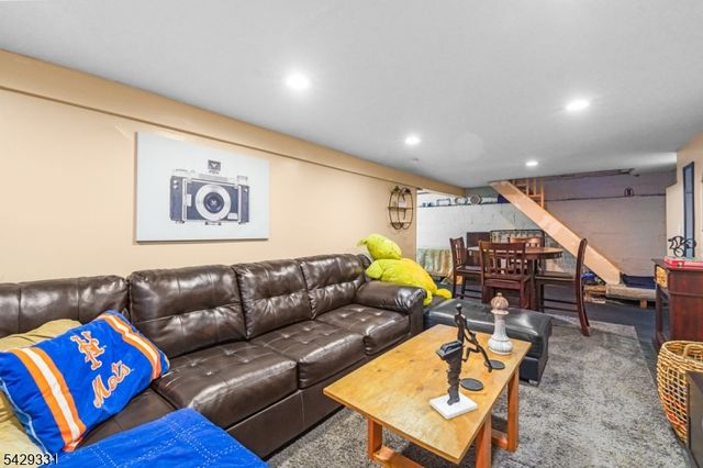20 S Wilber St, Belleville Twp., NJ 07109