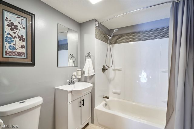 3218 Marvin Avenue, Cleveland, OH 44109