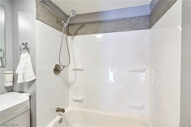 3218 Marvin Avenue, Cleveland, OH 44109