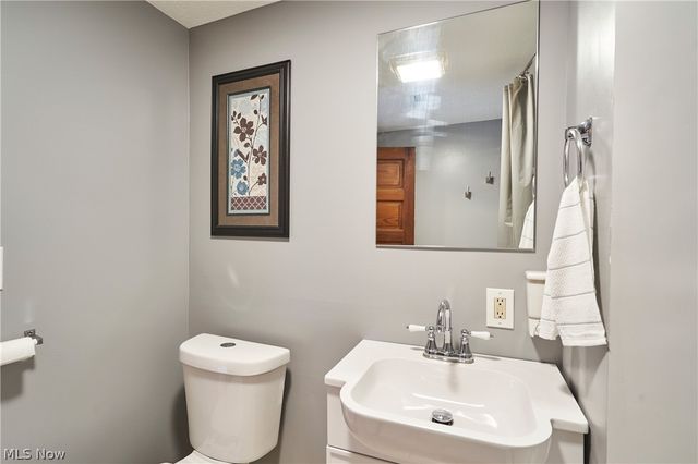 3218 Marvin Avenue, Cleveland, OH 44109