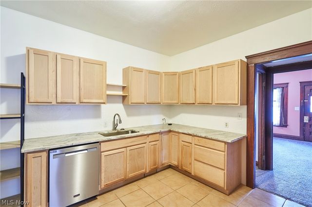 3218 Marvin Avenue, Cleveland, OH 44109