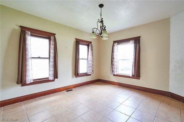 3218 Marvin Avenue, Cleveland, OH 44109