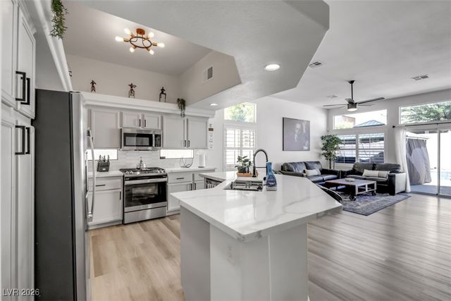 10082 Prairie Dove Avenue, Las Vegas, NV 89117