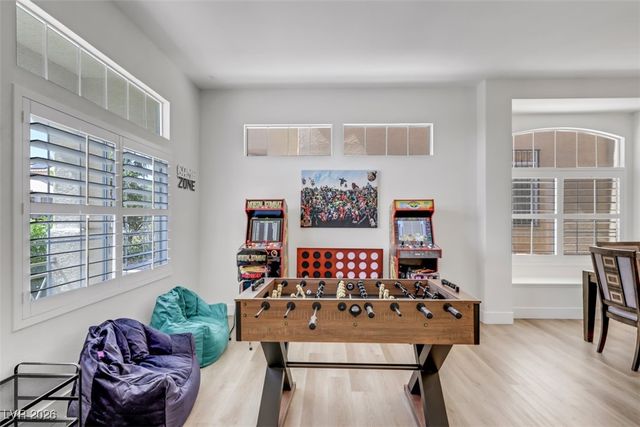 10082 Prairie Dove Avenue, Las Vegas, NV 89117