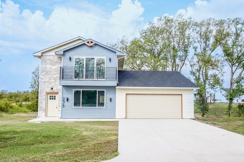 275 S ArborValley, Valley Center, KS 67147