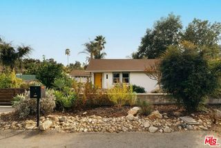 834 W Altadena Drive, Altadena, CA 91001