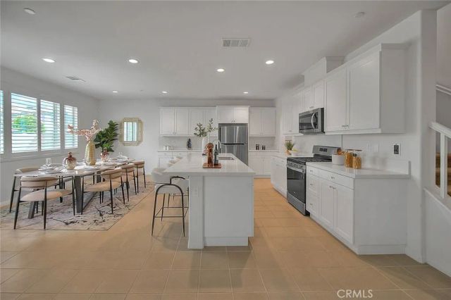 3975 E Fincastle St, Ontario, CA 91761