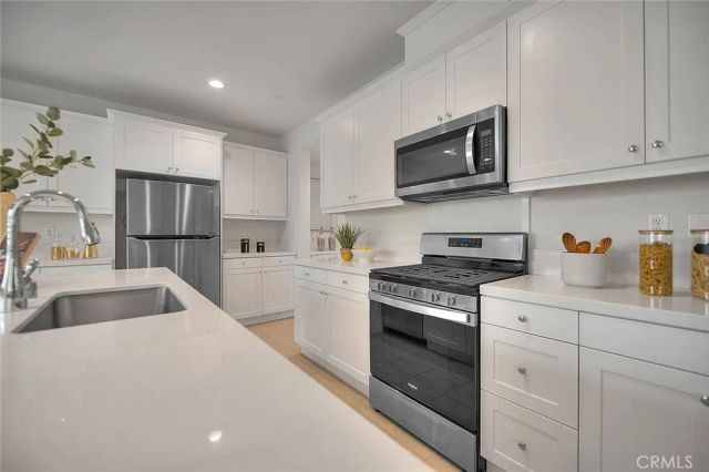 3975 E Fincastle St, Ontario, CA 91761