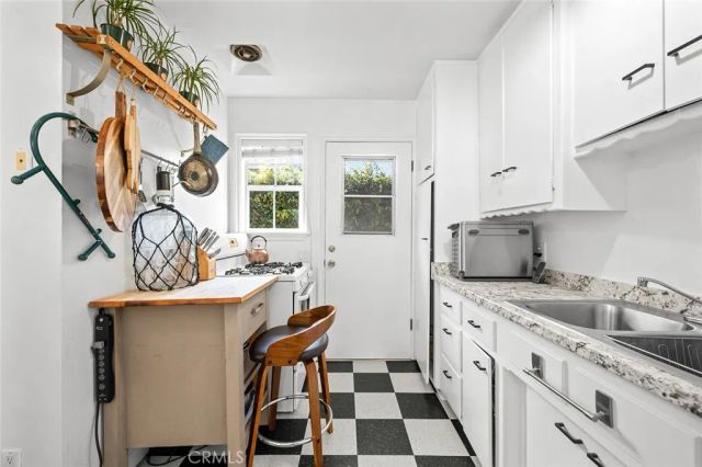 145 Avenida Pelayo, San Clemente, CA 92672