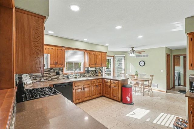 11613 S Penrose Street, Olathe, KS 66061