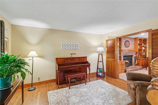 11613 S Penrose Street, Olathe, KS 66061