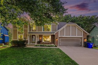 11613 S Penrose Street, Olathe, KS 66061