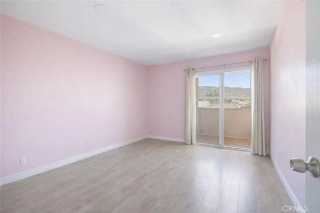 121 Sinclair Avenue 213, Glendale, CA 91206