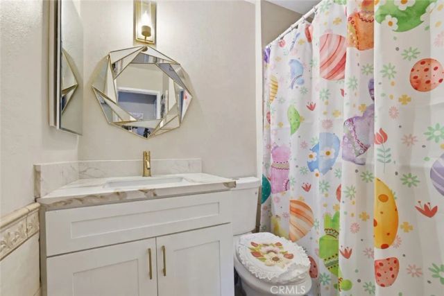 121 Sinclair Avenue 213, Glendale, CA 91206