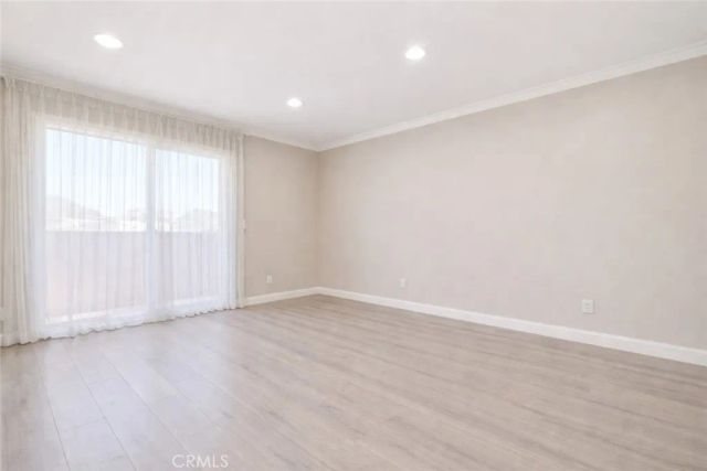 121 Sinclair Avenue 213, Glendale, CA 91206