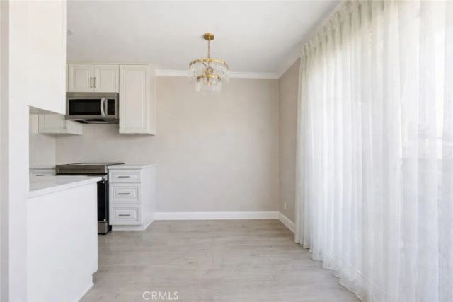 121 Sinclair Avenue 213, Glendale, CA 91206