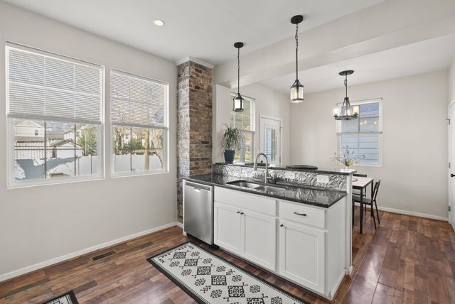 674 Stanley Avenue, Columbus, OH 43206