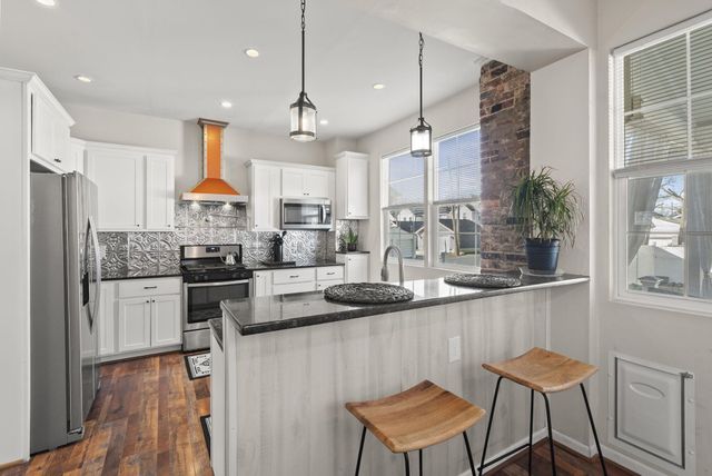 674 Stanley Avenue, Columbus, OH 43206