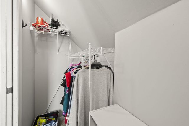 674 Stanley Avenue, Columbus, OH 43206