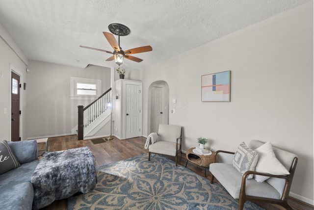 674 Stanley Avenue, Columbus, OH 43206