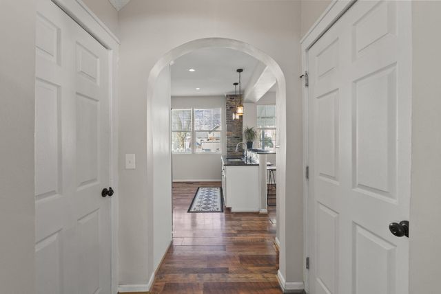 674 Stanley Avenue, Columbus, OH 43206