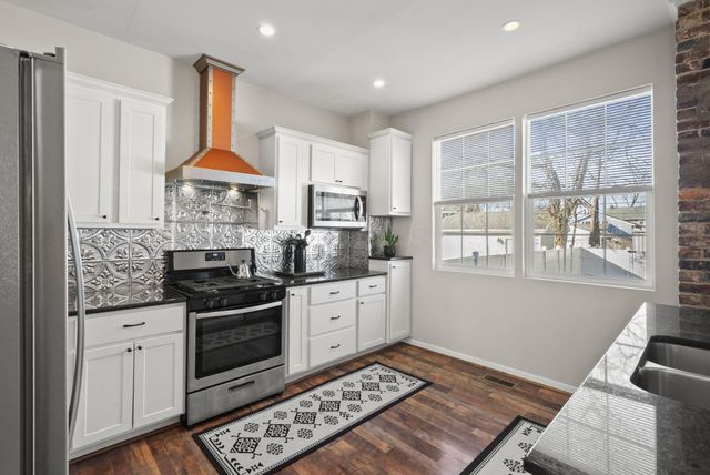 674 Stanley Avenue, Columbus, OH 43206