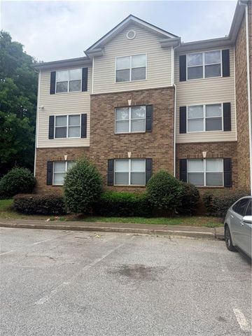 6101 Par Four Way, Lithonia, GA 30038