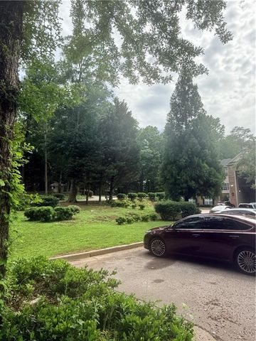 6101 Par Four Way, Lithonia, GA 30038