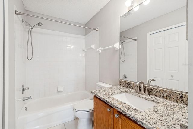 18214 PARADISE POINT DRIVE, Tampa, FL 33647