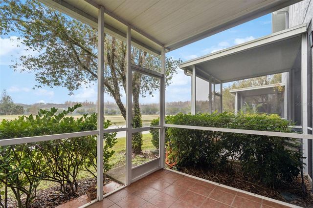 18214 PARADISE POINT DRIVE, Tampa, FL 33647