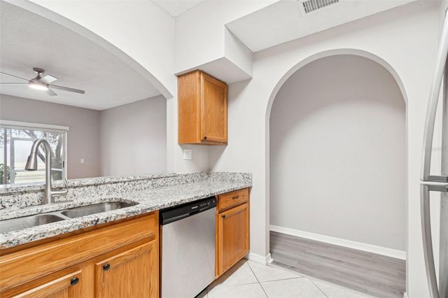 18214 PARADISE POINT DRIVE, Tampa, FL 33647