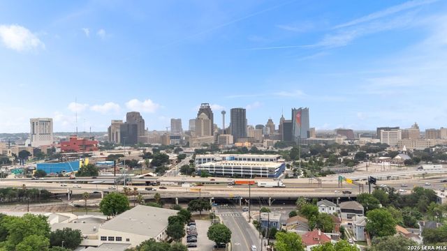 1012 N FLORES ST, San Antonio, TX 78212