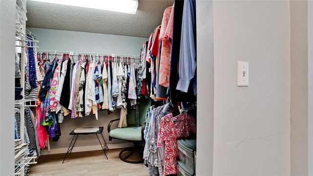 4570 PINEBROOK CIRCLE 302, Bradenton, FL 34209