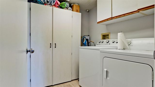 4570 PINEBROOK CIRCLE 302, Bradenton, FL 34209