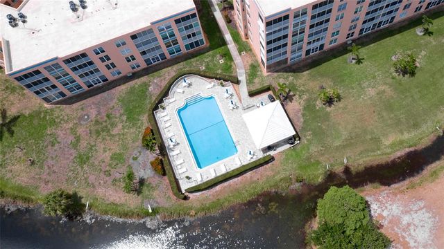 4570 PINEBROOK CIRCLE 302, Bradenton, FL 34209
