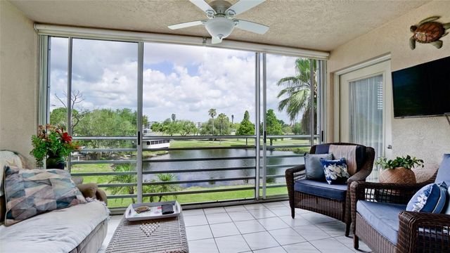 4570 PINEBROOK CIRCLE 302, Bradenton, FL 34209
