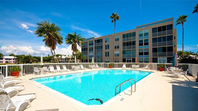 4570 PINEBROOK CIRCLE 302, Bradenton, FL 34209