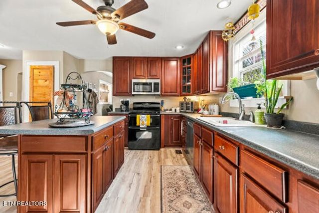 2830 Conner Drive, Knoxville, TN 37918